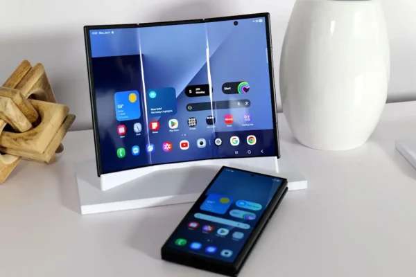Samsung Z Tri-Fold